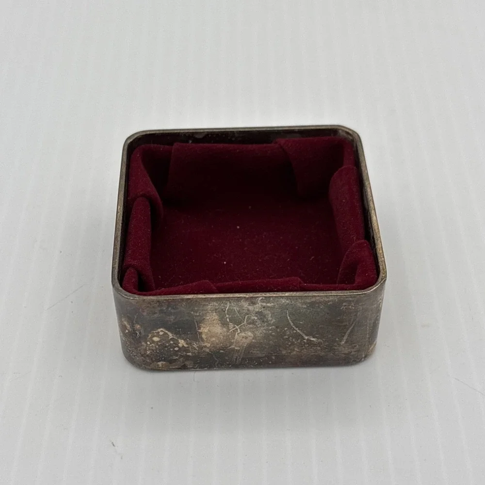 Silver plate cherub box Velvet Lined Vintage